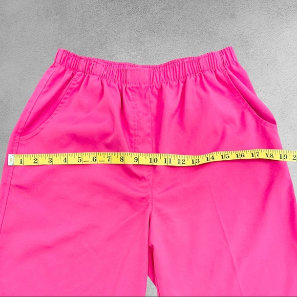 VINTAGE | 1980’s Neon Hot Pink High Waisted Retro Shorts - Picture 3 of 8